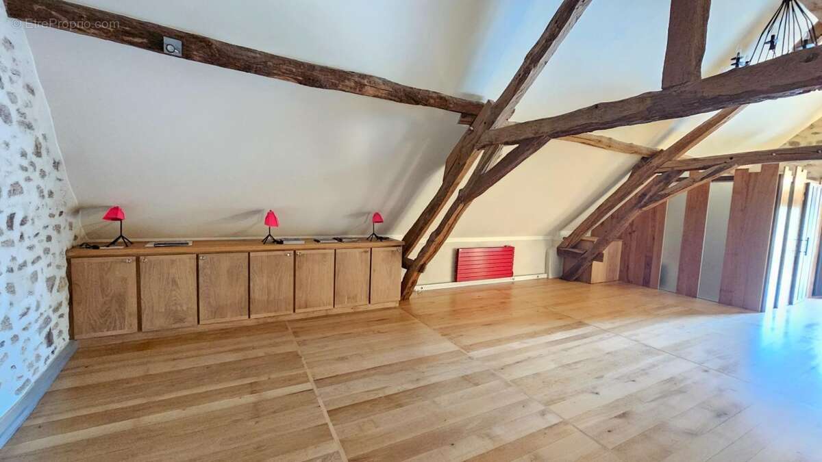 Dun le palestel superbe grange renovee avec gout a usage d'habitation et de garage - photo 14