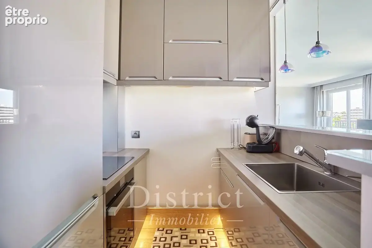Exclusivité. Avenue Foch - Appartement de 75m² en étage élevé - photo 8