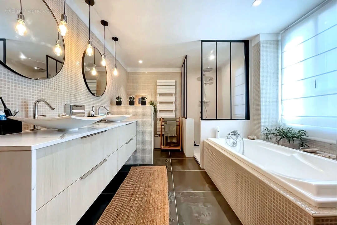 Maison à MAUPERTHUIS