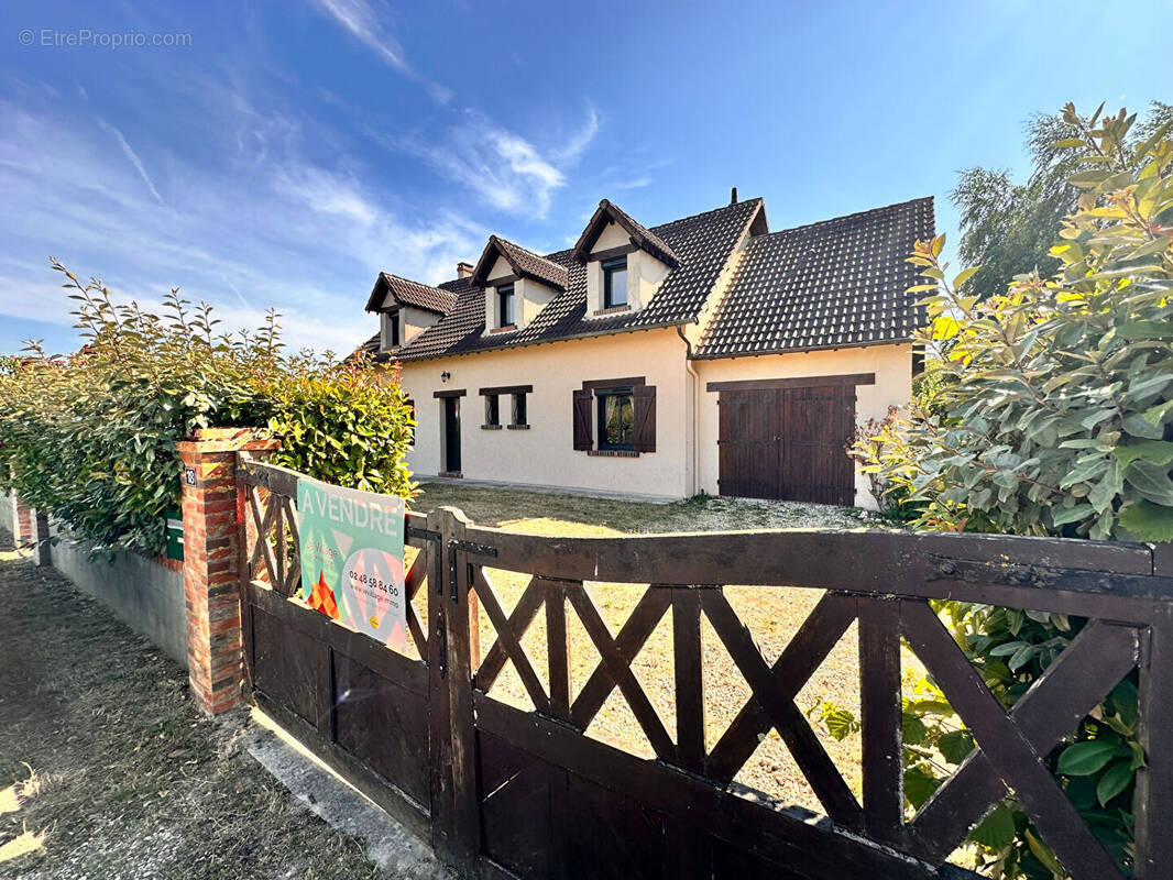 Maison à AUBIGNY-SUR-NERE
