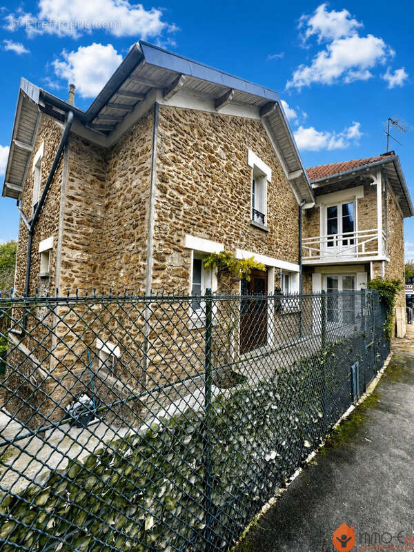 Maison 160 m² à Esbly  - photo 5