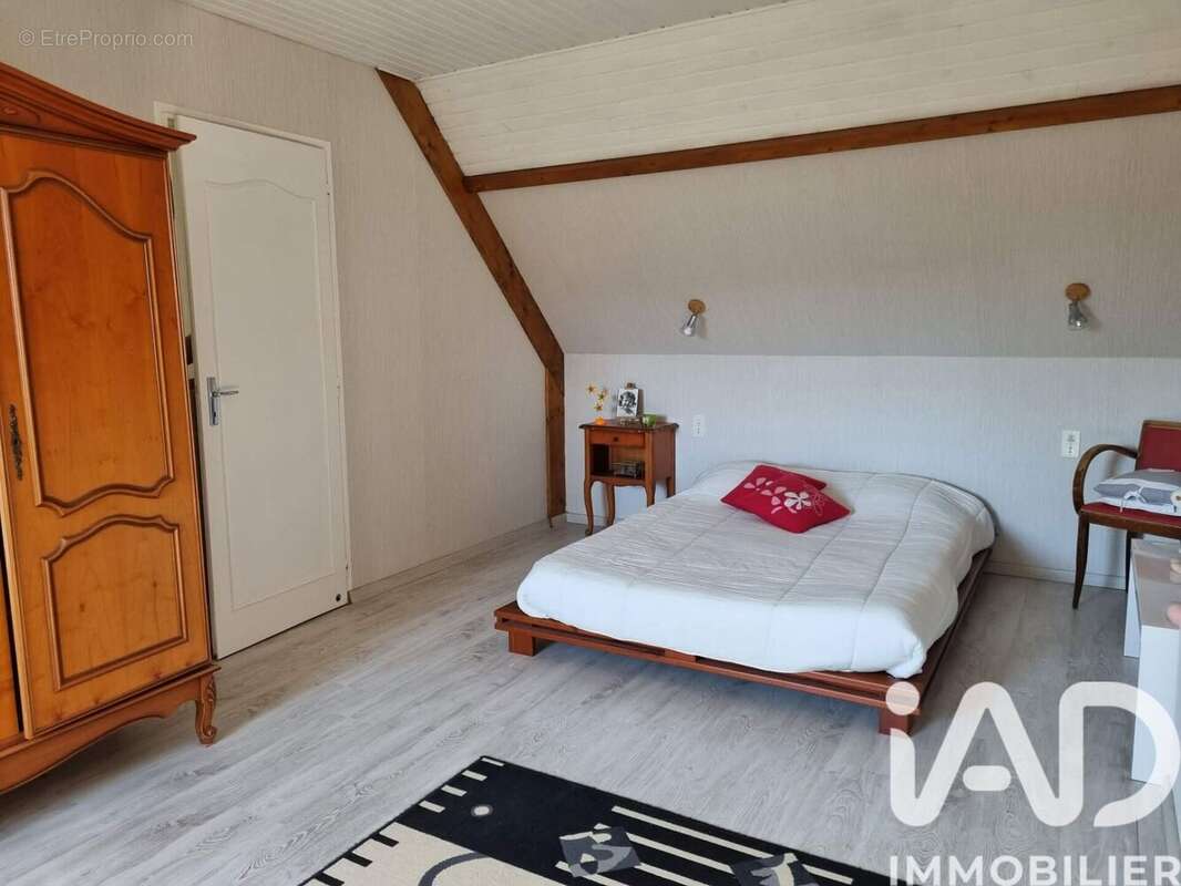 Maison 128 m² à Guern  - photo 5
