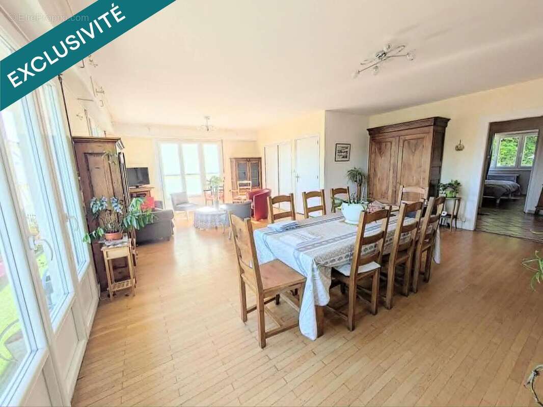 Photo 5 - Appartement à LONS-LE-SAUNIER