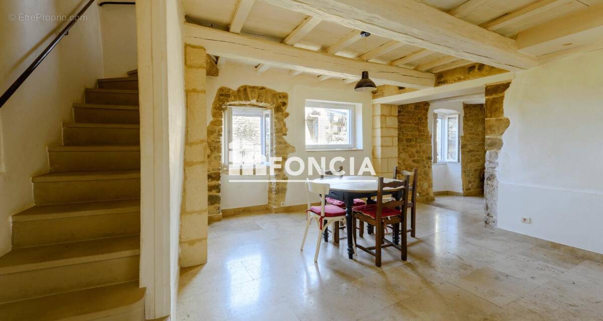Maison à COLLORGUES