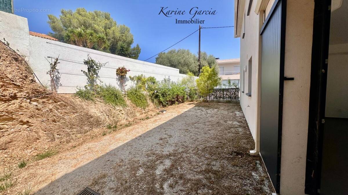 Appartement à SIX-FOURS-LES-PLAGES