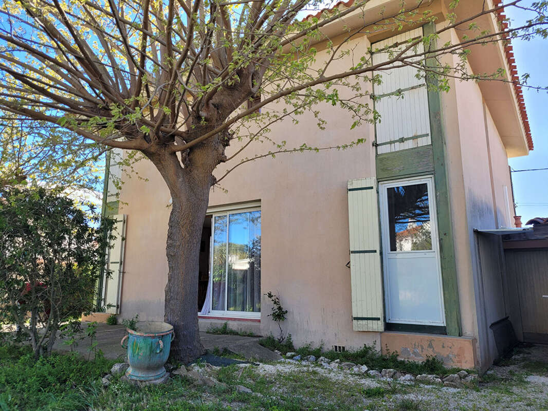 Canet maison T6 à 600 mètre de la mer sur terrain de 532 m² - photo 4