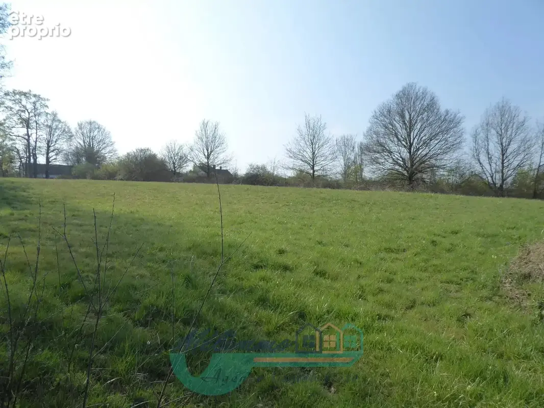 Terrain 3310 m² à Diges  - photo 2