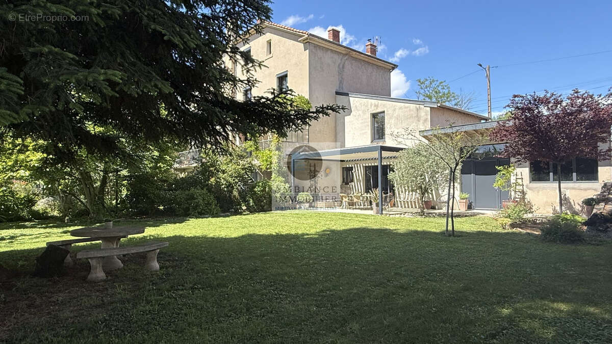 Maison à TOURNON-SUR-RHONE