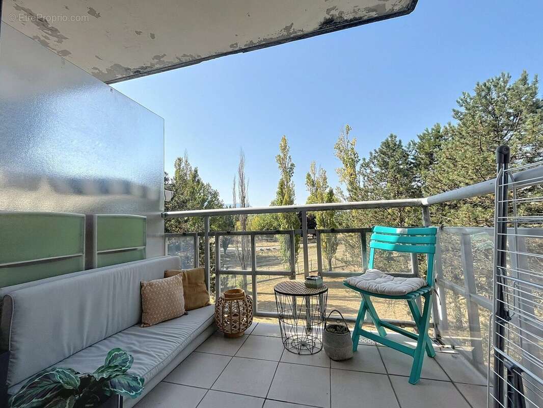 Appartement à LE PONT-DE-CLAIX