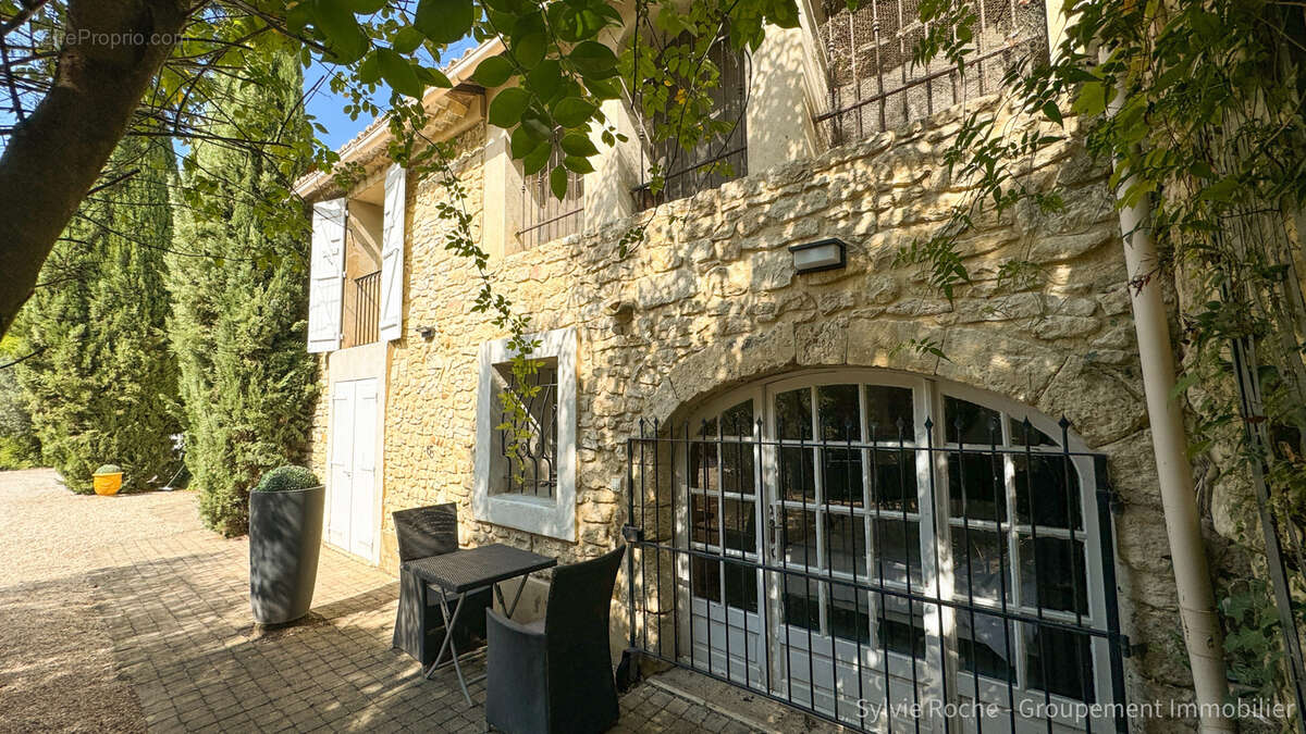 Maison à CADEROUSSE