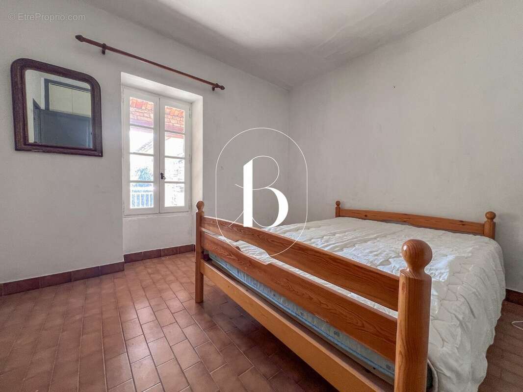 Maison à ORGNAC-L'AVEN