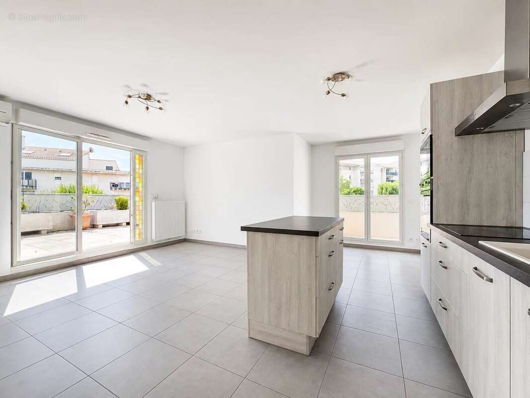 Appartement à MARSEILLE-13E