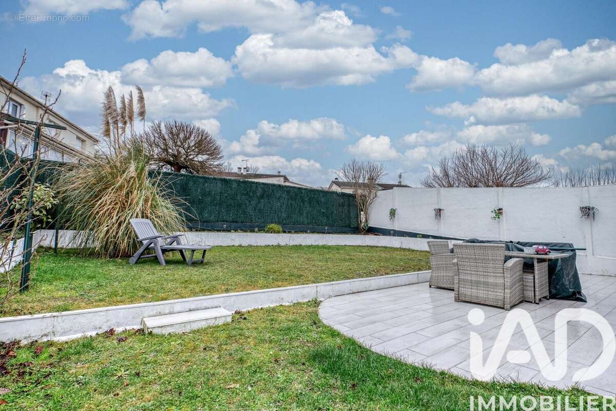 Photo 9 - Maison à CLAYE-SOUILLY