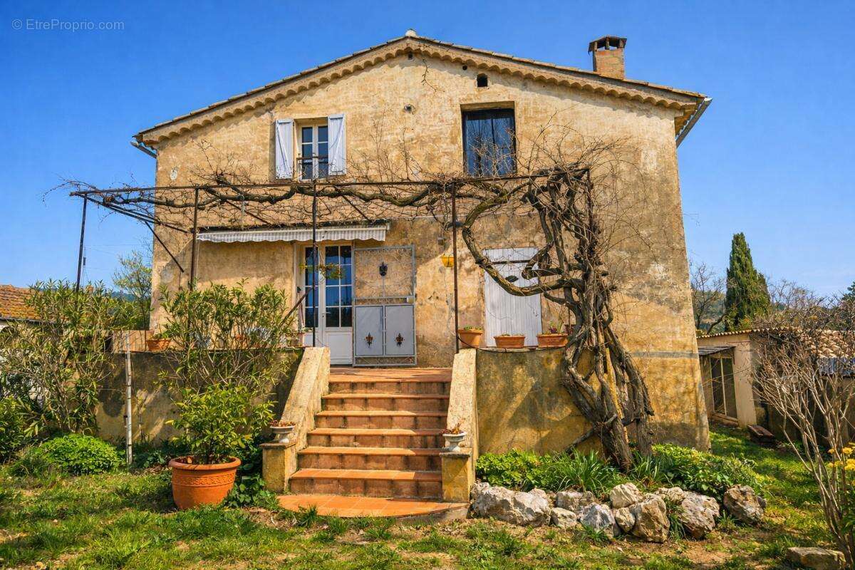 Maison à LA MOTTE