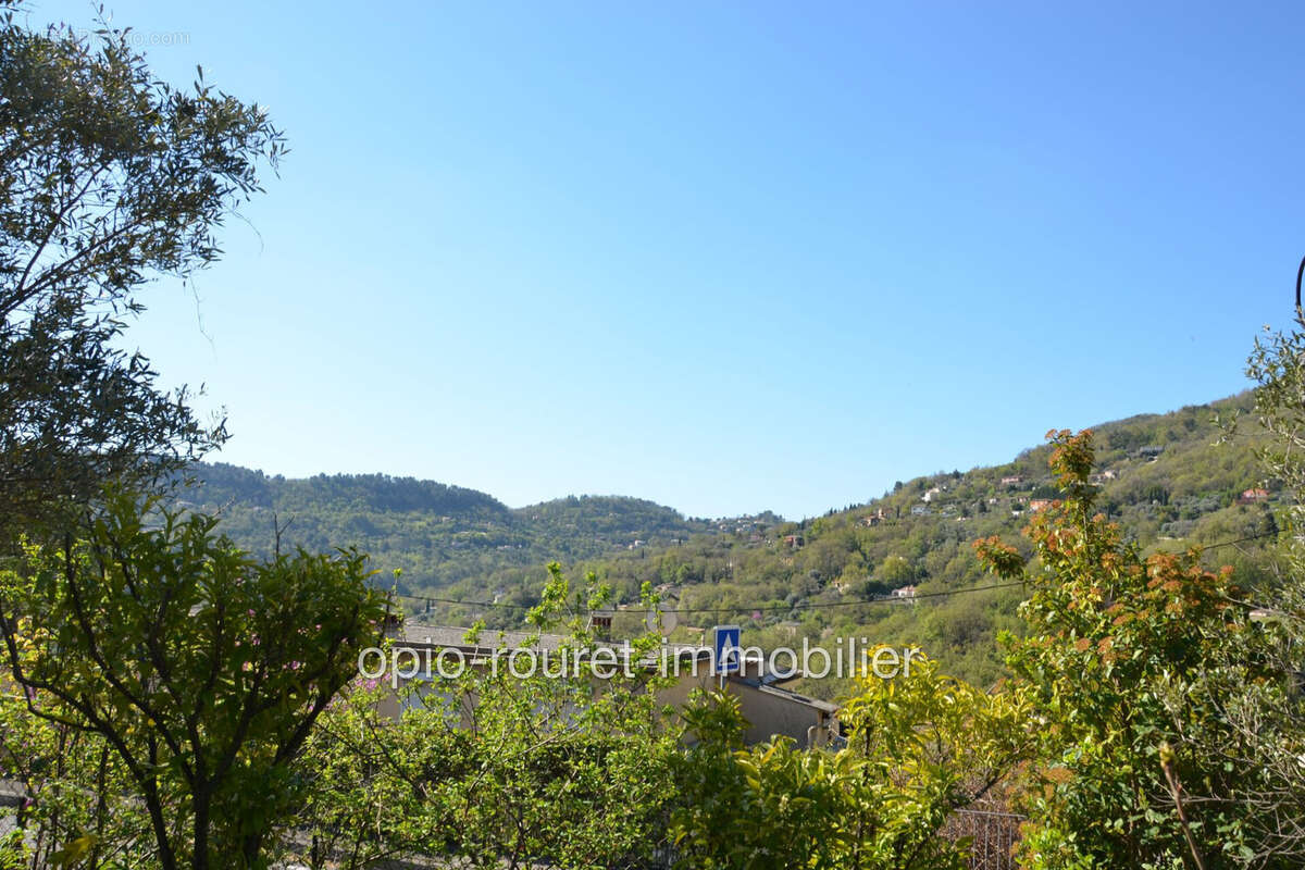 Terrain à LE BAR-SUR-LOUP