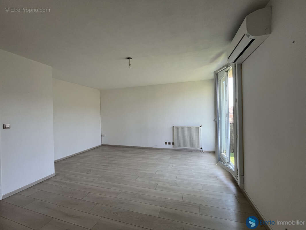 Toulon ouest - appartement t2 residence securisee - balcon - photo 2