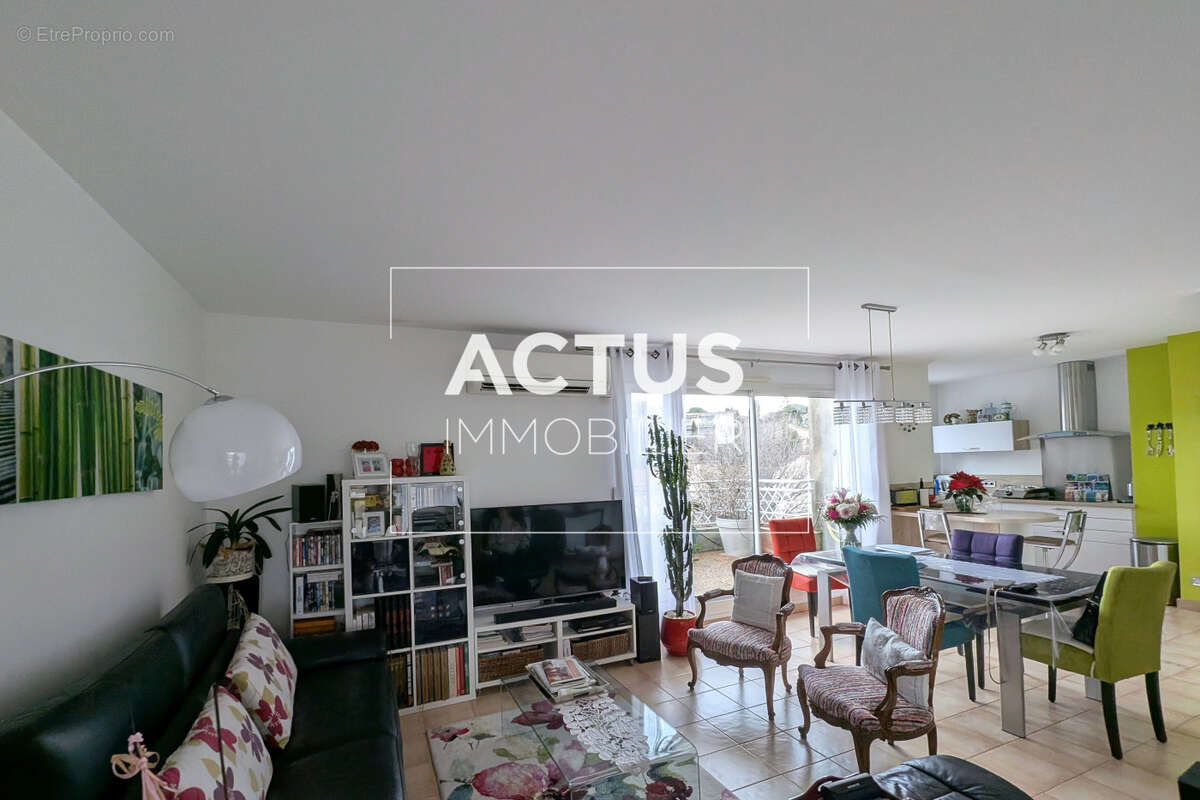 Appartement à SALON-DE-PROVENCE