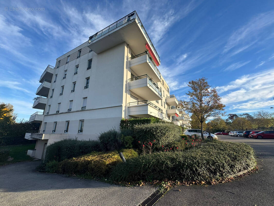 Appartement à BOURGOIN-JALLIEU