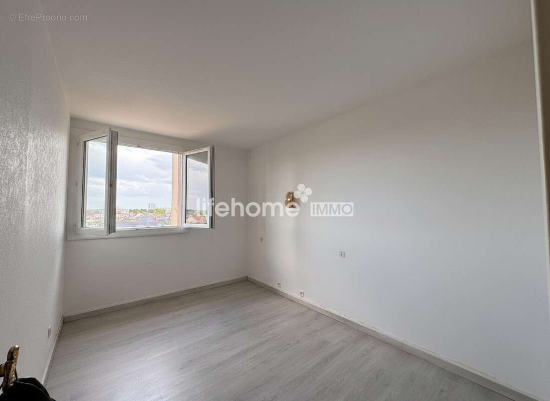 Appartement 68 m² à Chateauroux  - photo 8