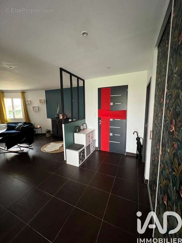 Photo 2 - Maison à LA CHAPELLE-SAINT-URSIN