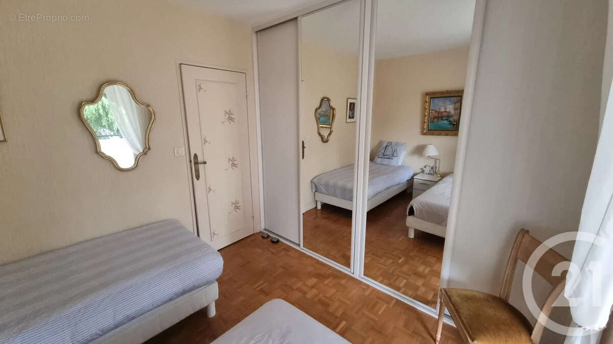Appartement à SAINT-MAUR-DES-FOSSES