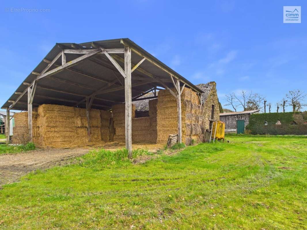Maison à LES BRULAIS