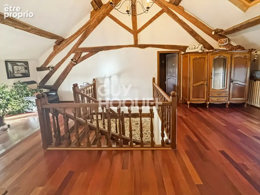 Maison de charme à vendre à La Chapelle Iger - photo 9