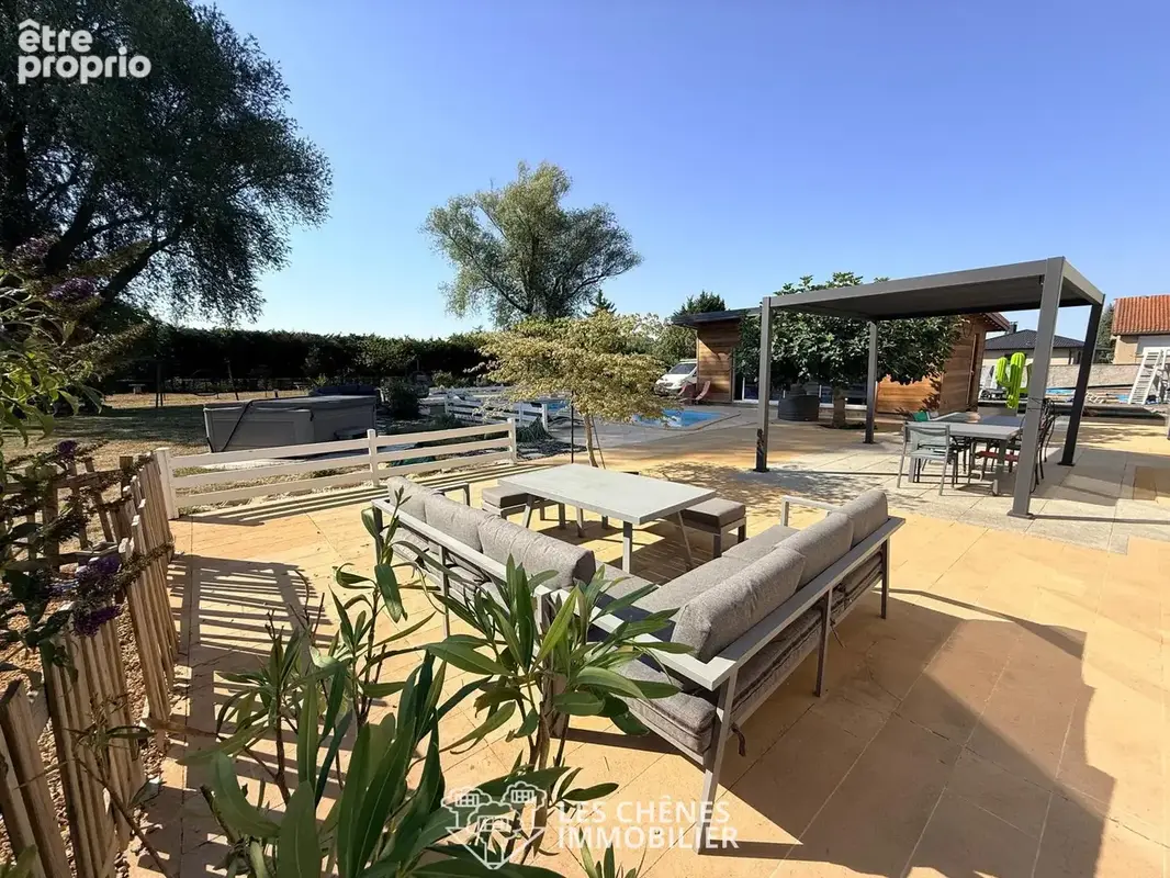 Propriété d’exception avec piscine, espace bien-être et maison indépendante - photo 4