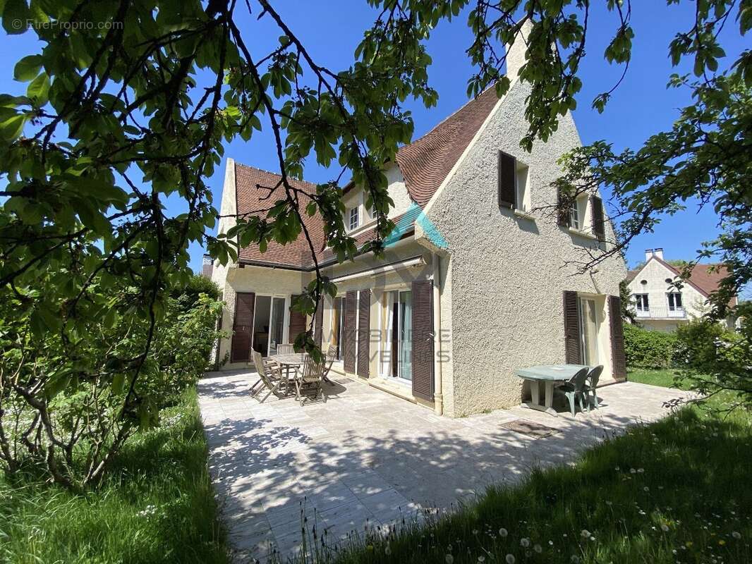 Maison à SAINT-GERMAIN-EN-LAYE