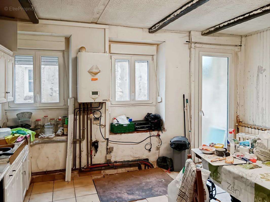 Maison à VILLENEUVE-SUR-BELLOT