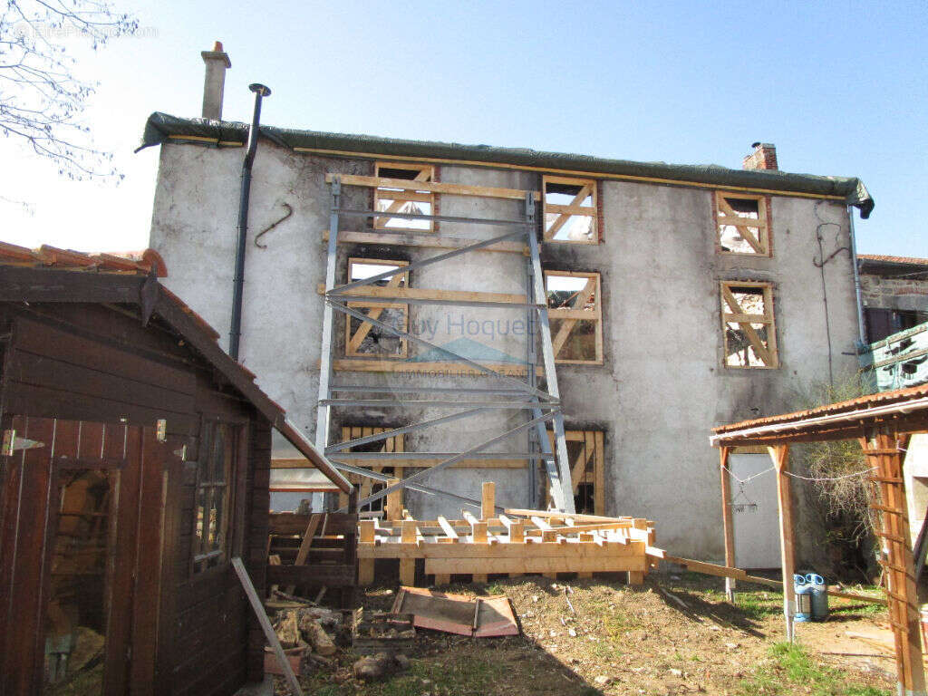 Maison à SAINT-GEORGES-D&#039;AURAC