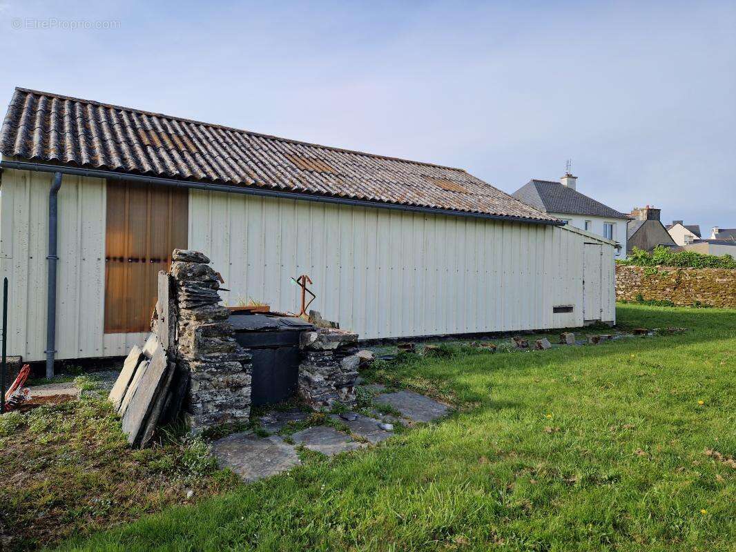 Maison à MAEL-CARHAIX
