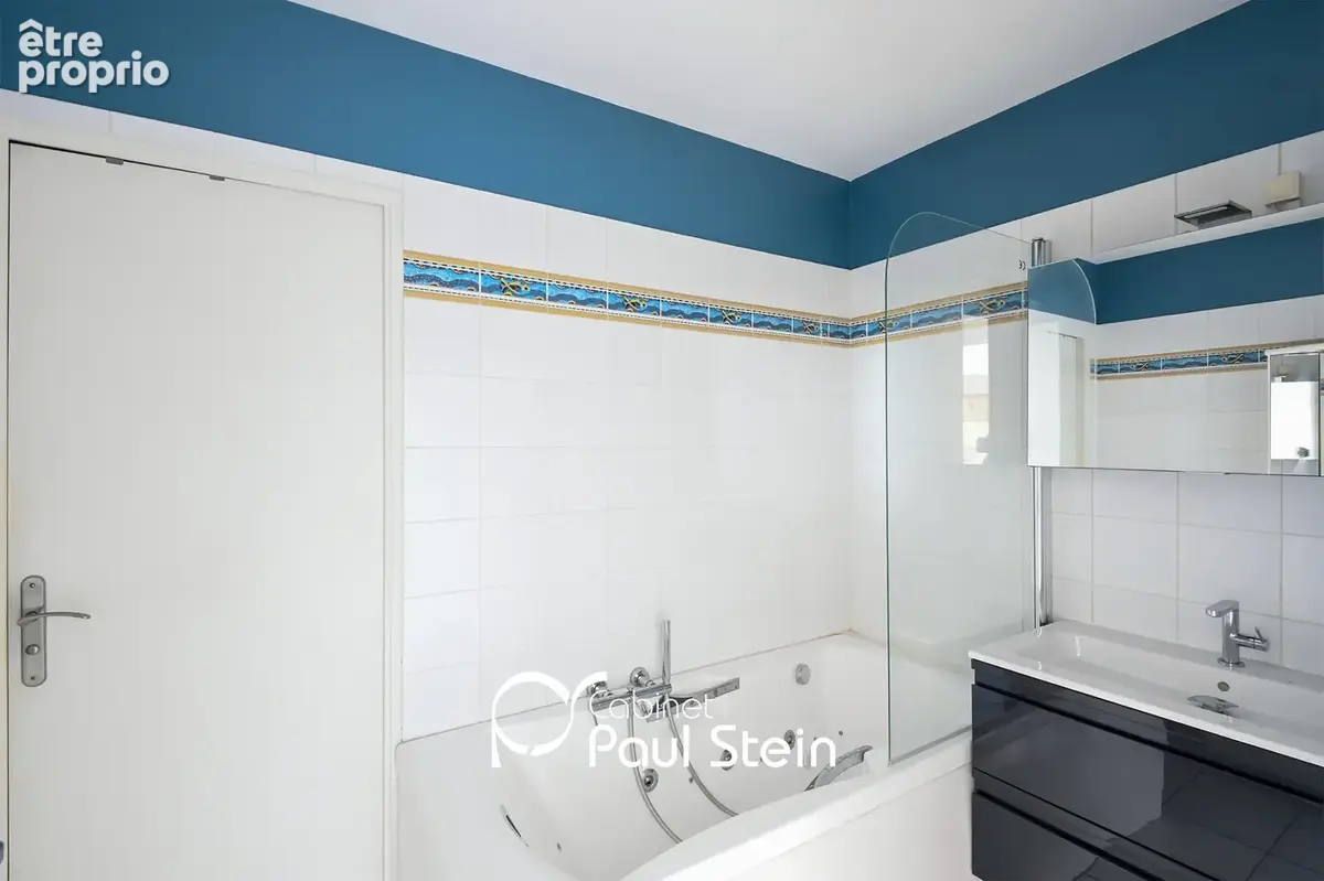 Exclusif ** Dernier étage — Appartement d'exception 106 m2 avec terrasses plein ciel et parking - Garage doubl - photo 8