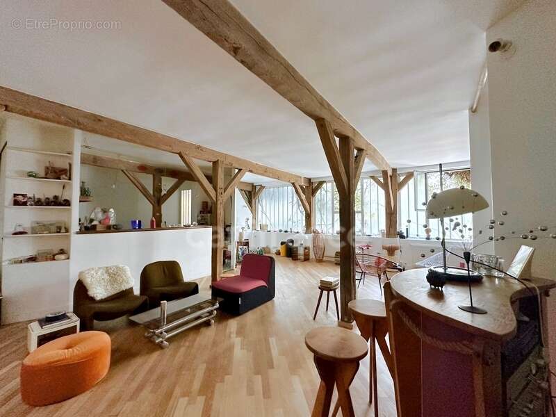 Appartement à PARIS-11E