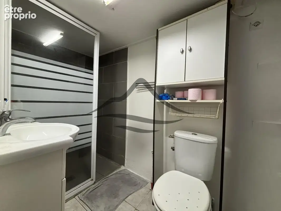 Maison de village atypique - 85m2 avec terrasse et stationnement à Barraux - photo 6