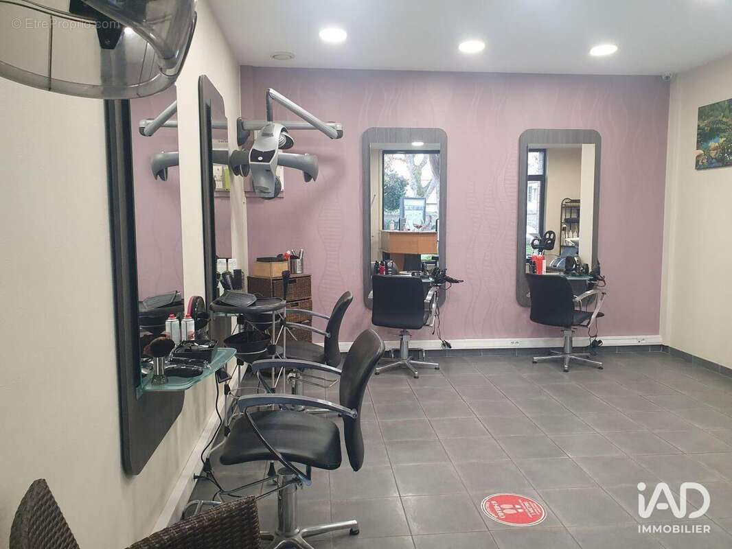 Photo 3 - Commerce à DREUIL-LES-AMIENS