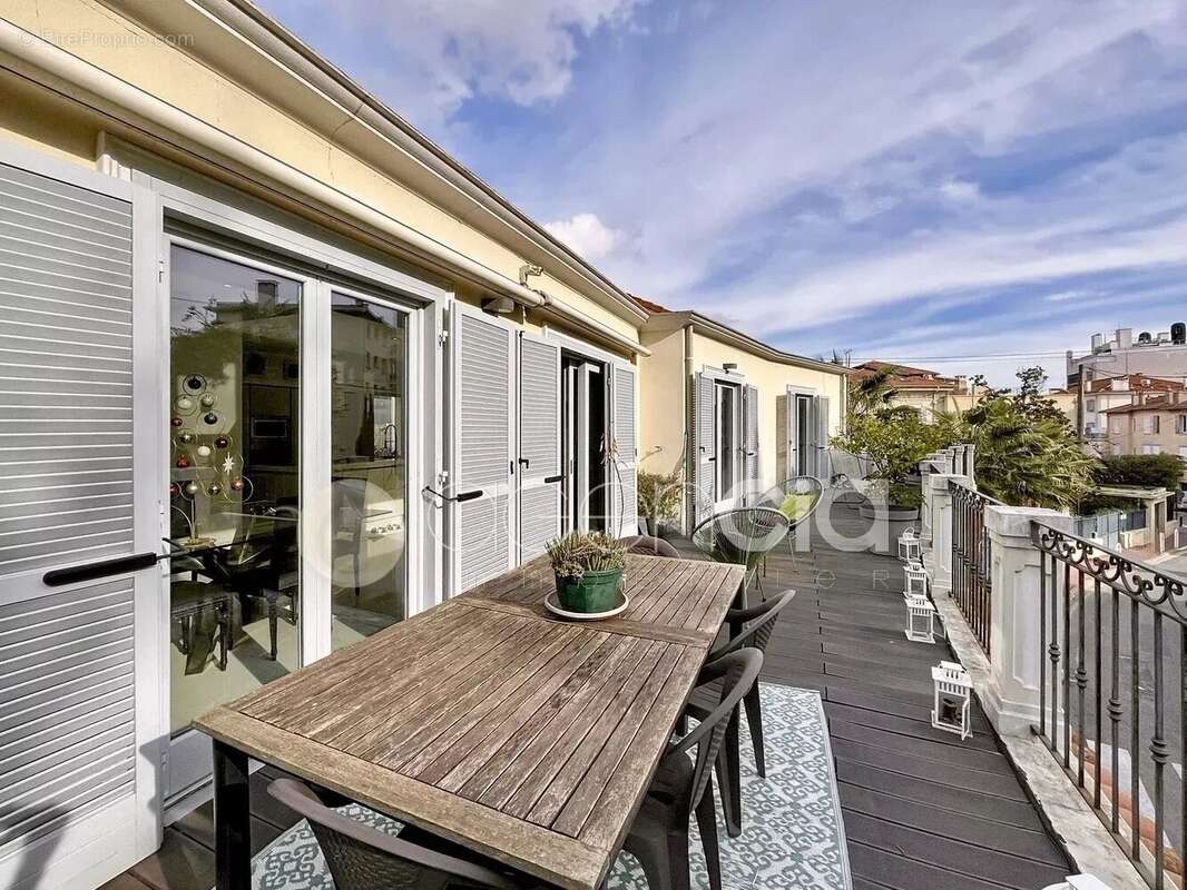 Appartement à CANNES