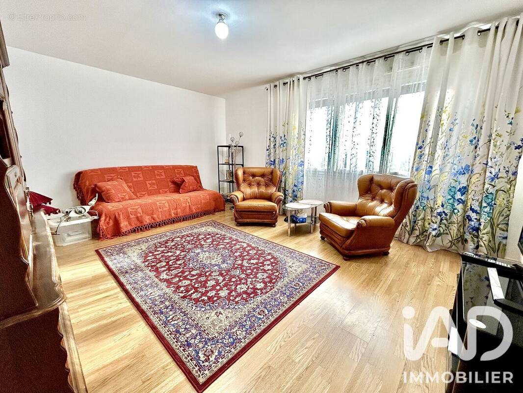 Photo 1 - Appartement à SENS