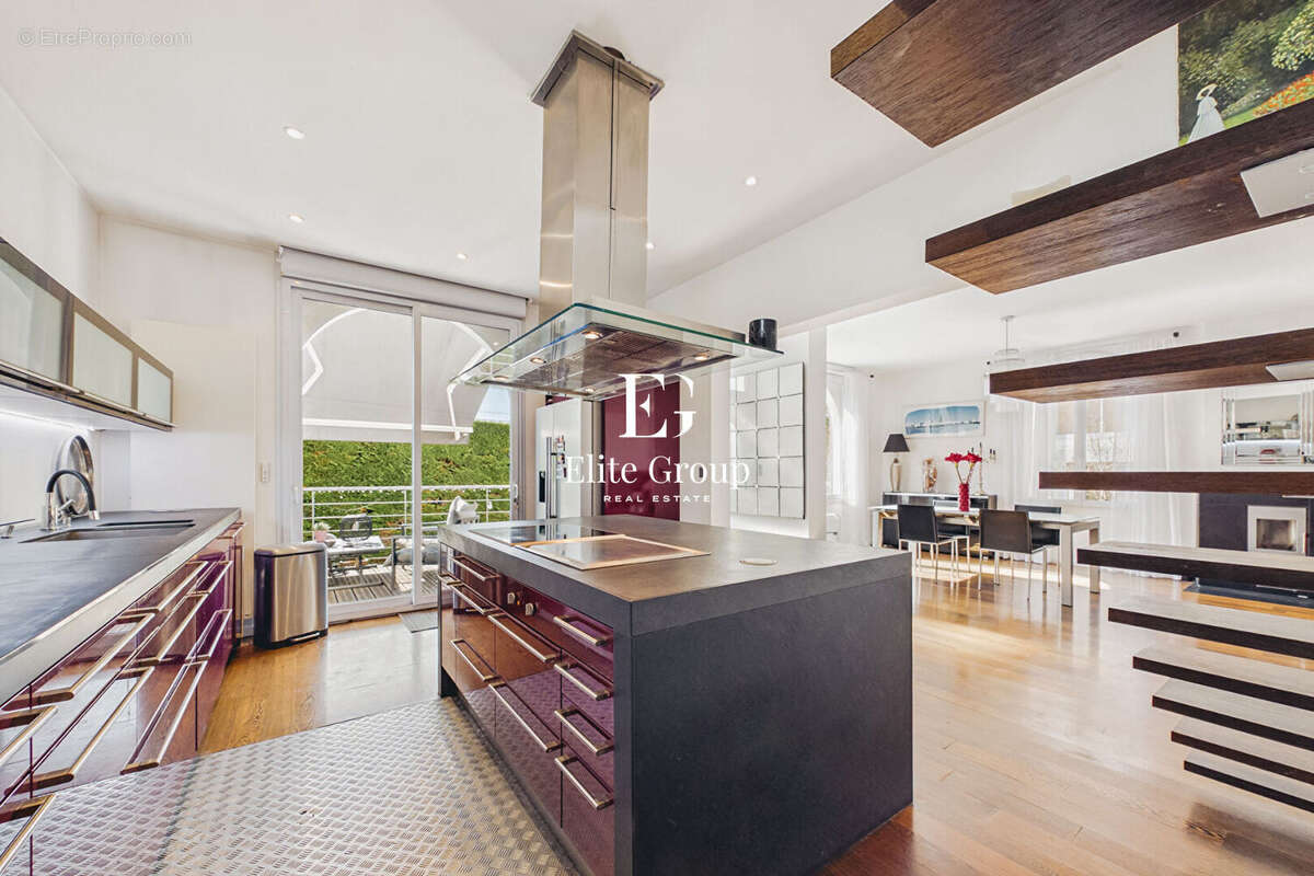Magnifique maison des annes 50 a royan - 218 m2 - 6 pièces - photo 8