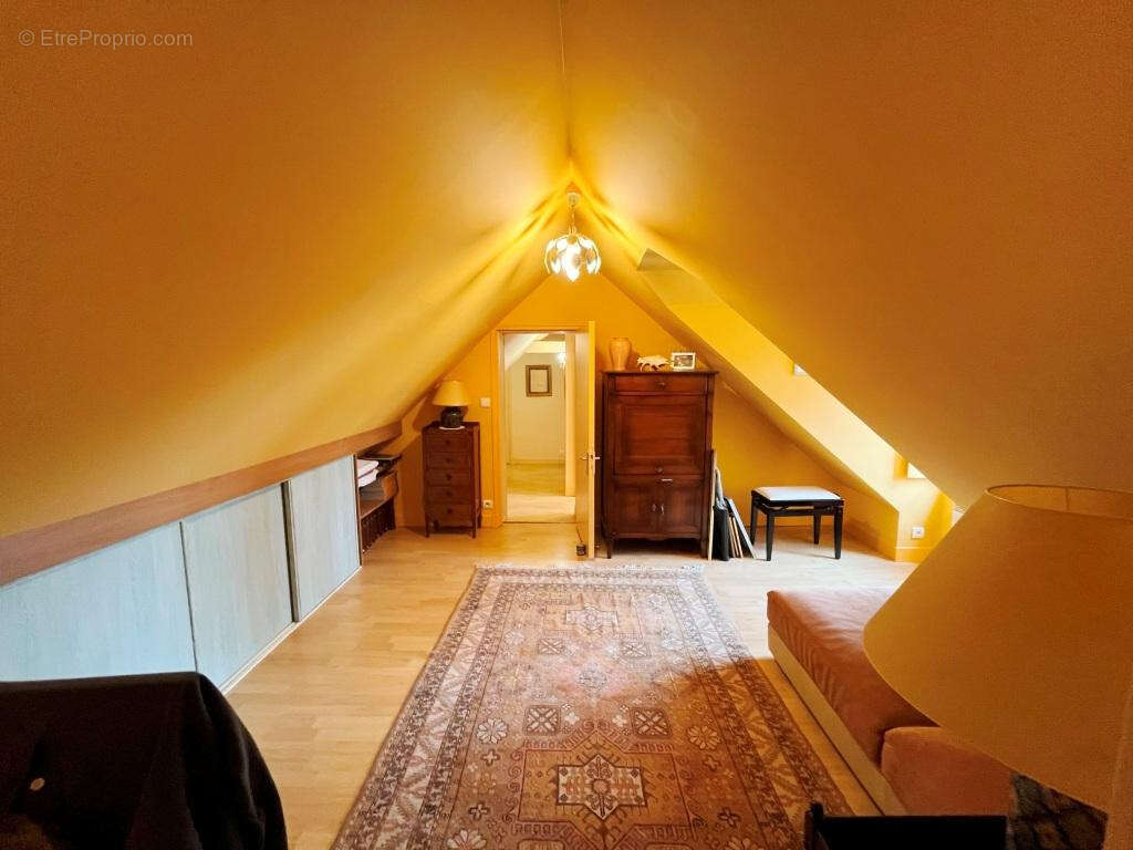 Maison à FONTAINEBLEAU