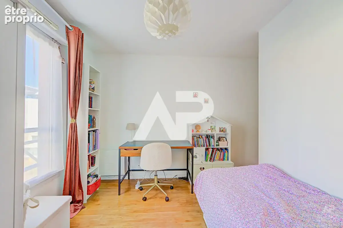 Appartement Rueil Malmaison 5 pièce(s) 98.36 m2 - photo 7