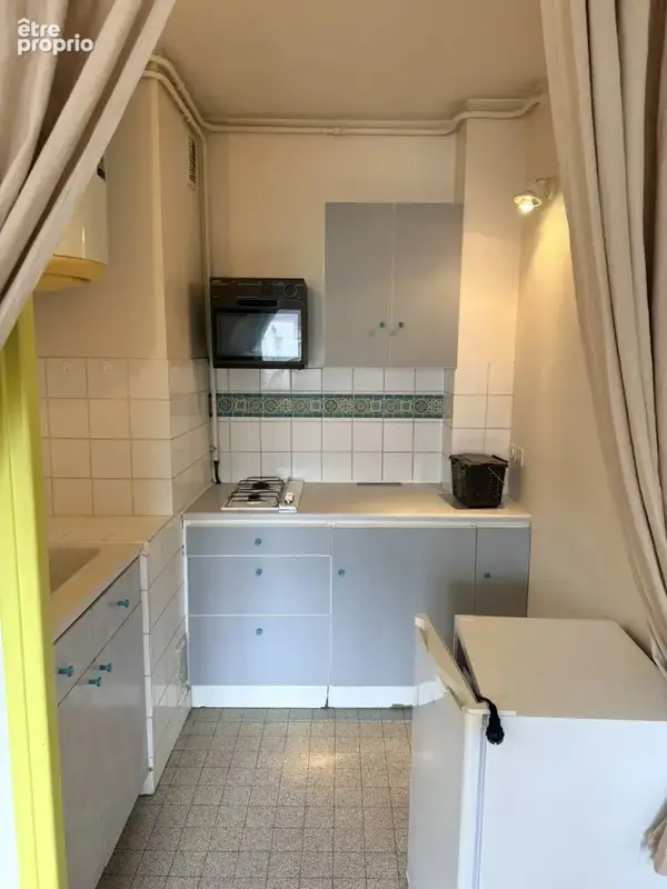 Grand Studio secteur caserne de bonne - photo 3
