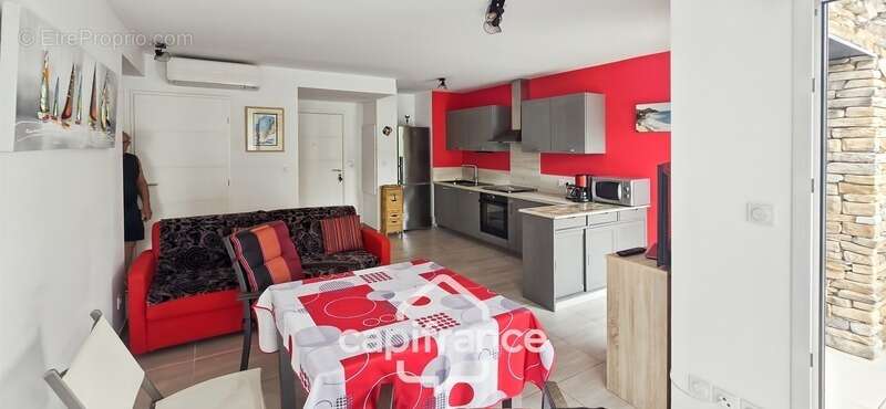 Appartement à SAINT-CYR-SUR-MER
