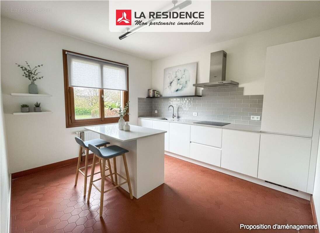 Maison 123 m² à Le Mesnil-Saint-Denis  - photo 3