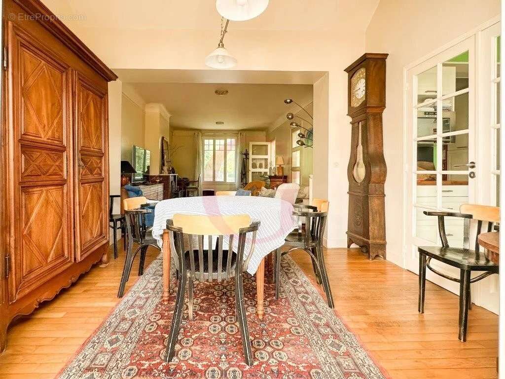 Maison à BOURG-LA-REINE