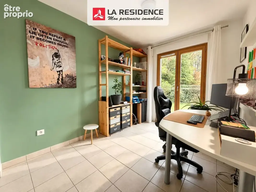 Appartement 4 pièces 83 m² à vendre à Le Mesnil-Saint-Denis (78320) - photo 7