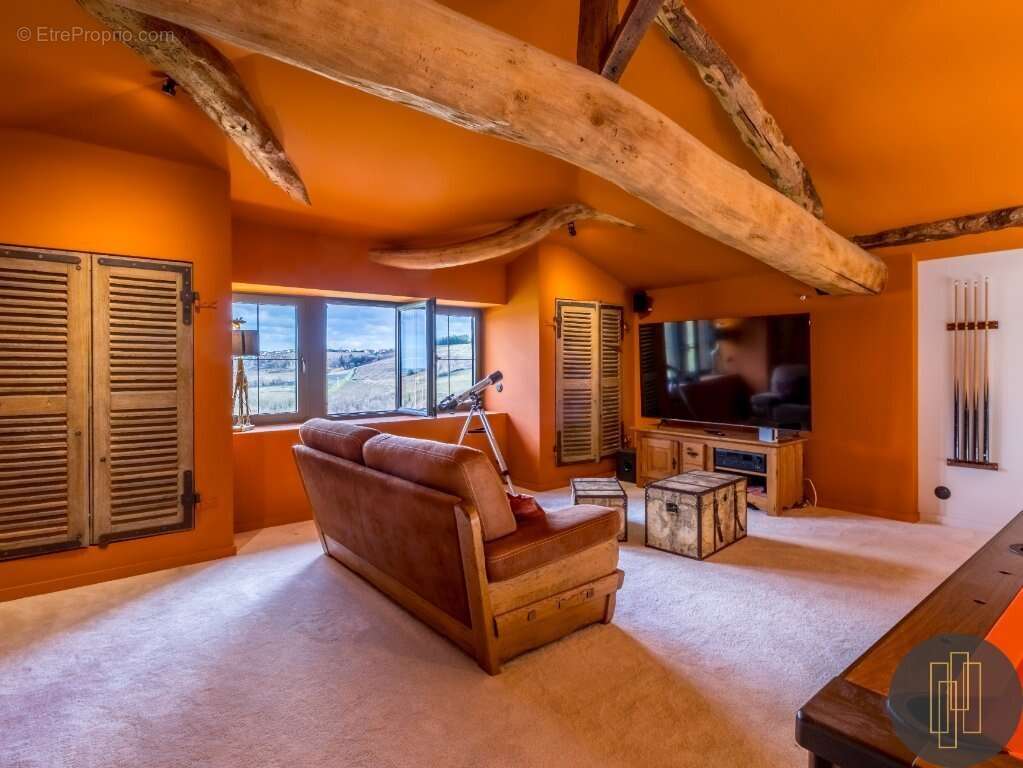 Maison à VILLEFRANCHE-SUR-SAONE