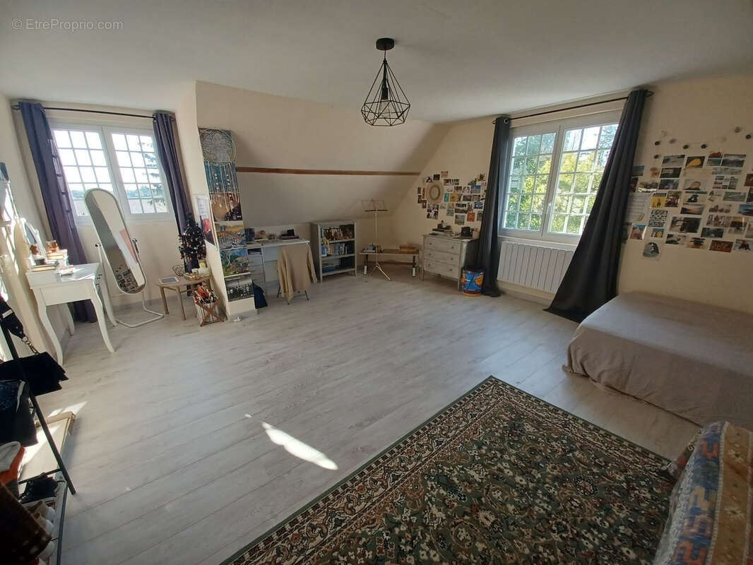 Maison à SAINT-MARTIN-DES-CHAMPS