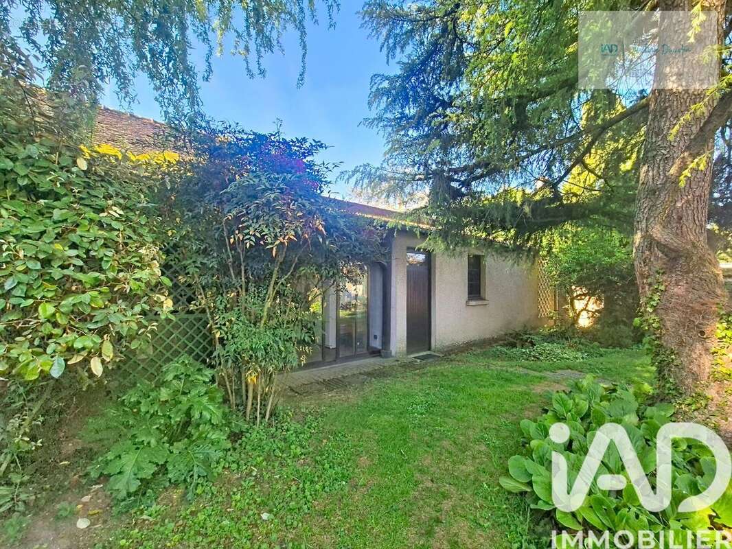 Photo 6 - Maison à LE COUDRAY-MONTCEAUX