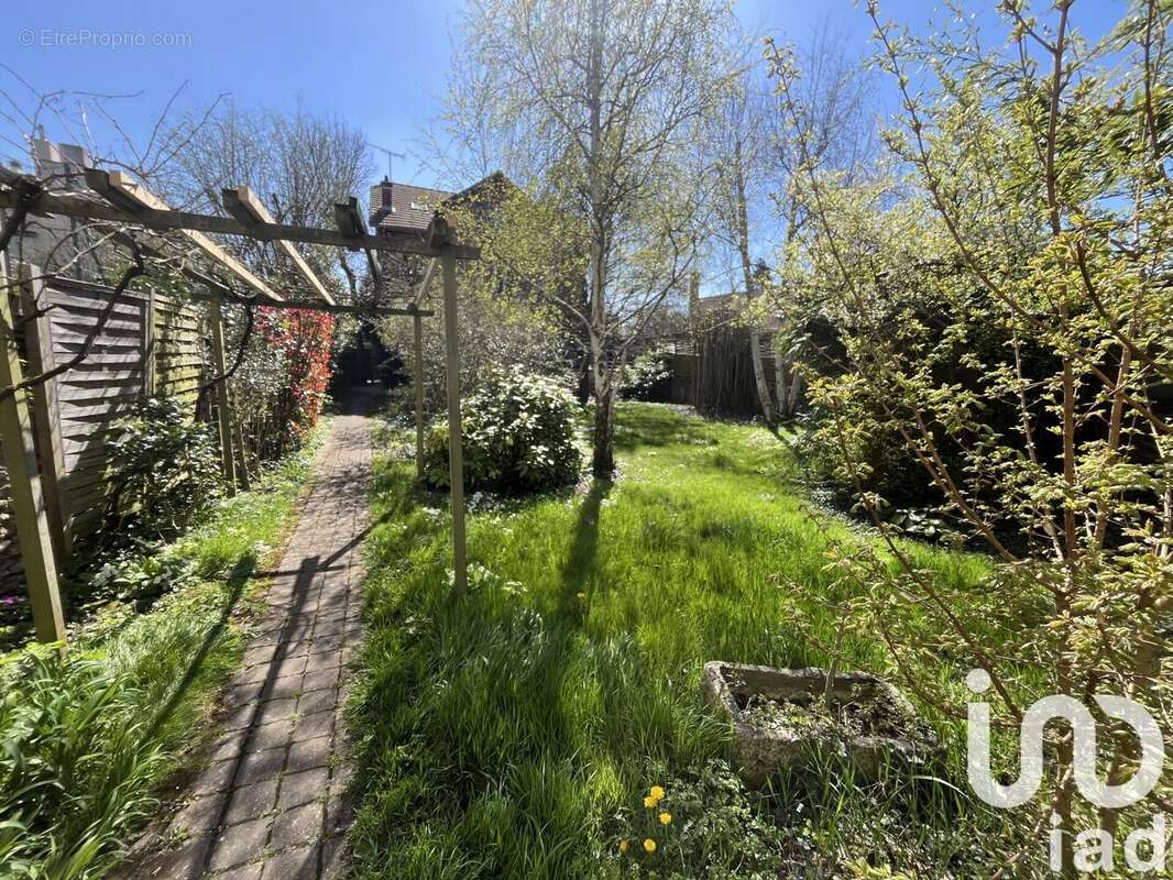 Photo 2 - Maison à VAUCRESSON